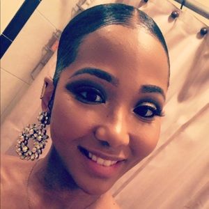 Meet your Posher, Valerie